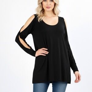 280 - Black Long Sleeve Top w/ Knot‎